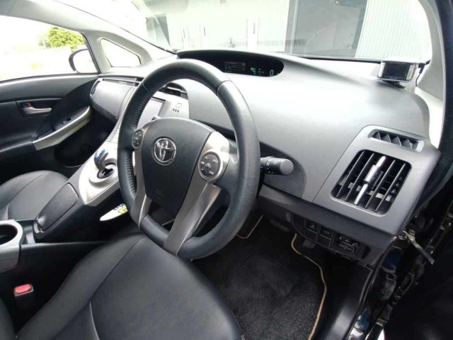 Toyota PRIUS 2015 7268029-9