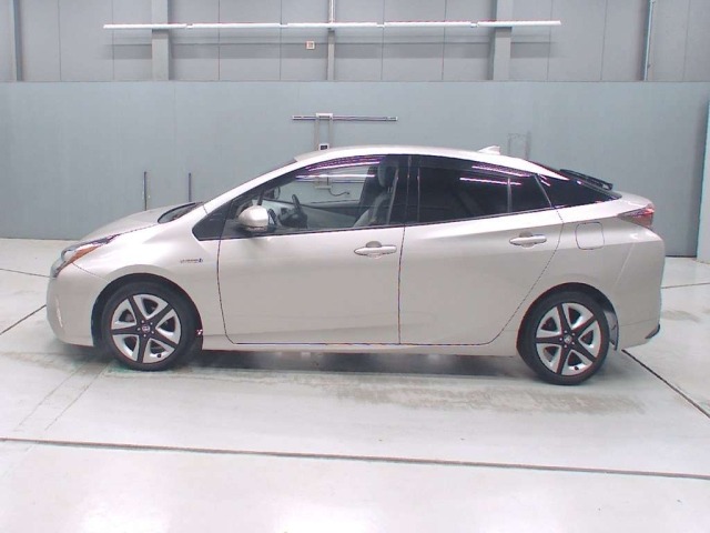 Toyota PRIUS 2017 7268038-4