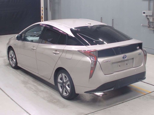 Toyota PRIUS 2017 7268038-6