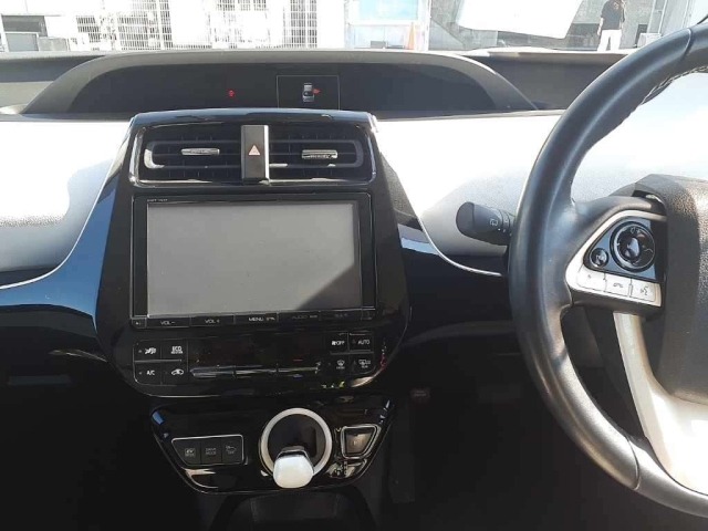Toyota PRIUS 2017 7268038-9