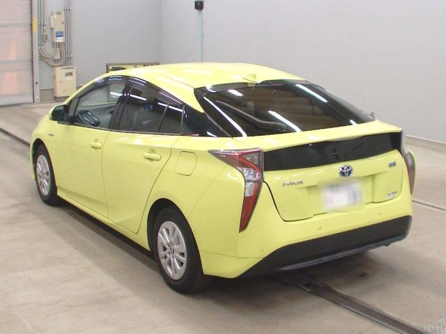 Toyota PRIUS 2017 7268041-6