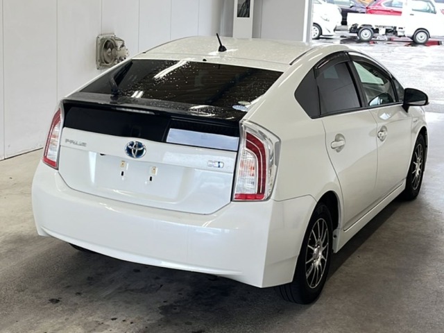 Toyota PRIUS 2014 7268097-1