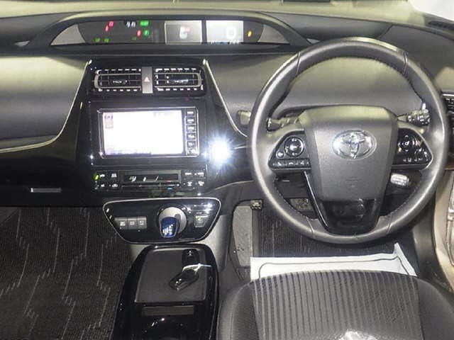 Toyota PRIUS 2019 7268173-3