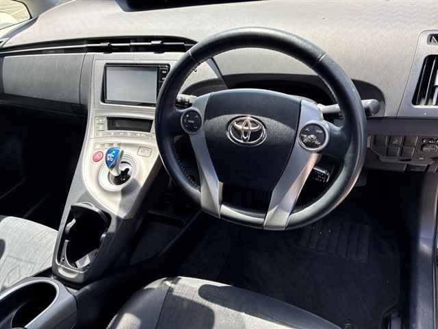 Toyota PRIUS 2015 7268189-3