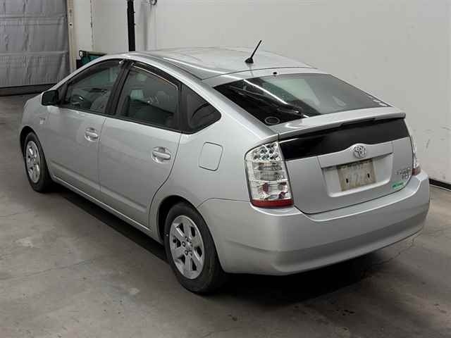 Toyota PRIUS 2007 7268190-1
