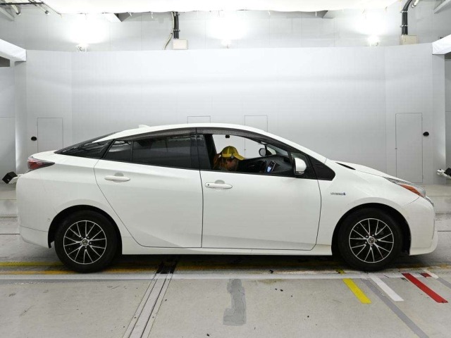 Toyota PRIUS 2016 7268255-3