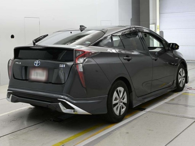 Toyota PRIUS 2017 7268260-1