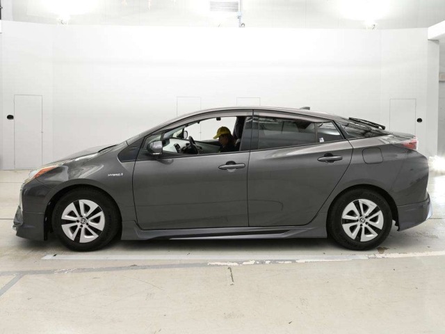 Toyota PRIUS 2017 7268260-4