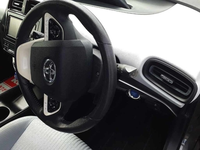 Toyota PRIUS 2017 7268260-9