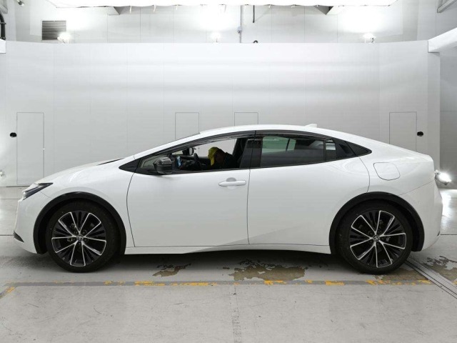 Toyota PRIUS 2024 7268280-4