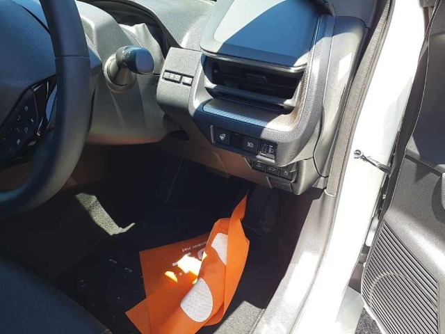 Toyota PRIUS 2024 7268280-9