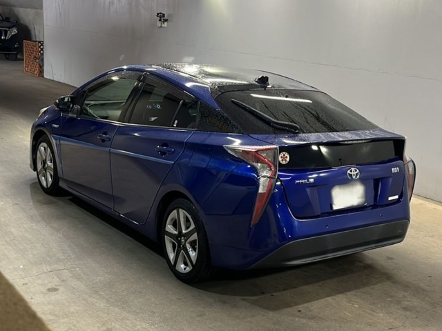 Toyota PRIUS 2017 7268315-1