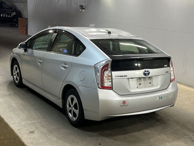 Toyota PRIUS 2015 7268321-1