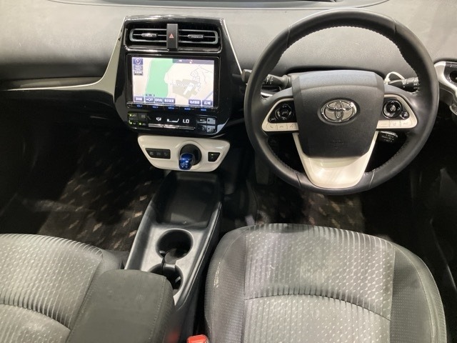 Toyota PRIUS 2017 7268328-4