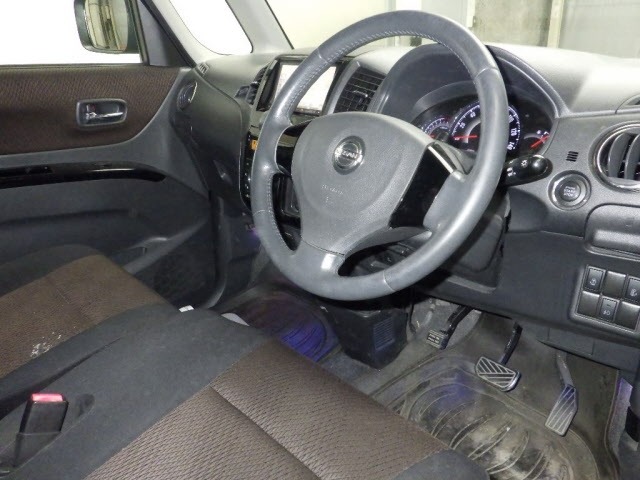 Nissan ROOX 2011 7262286-3