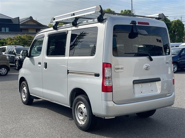 Toyota TOWNACE VAN 2022 7256789-13