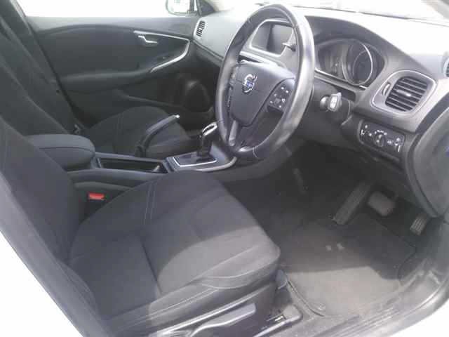 Volvo V40 2015 7262836-3