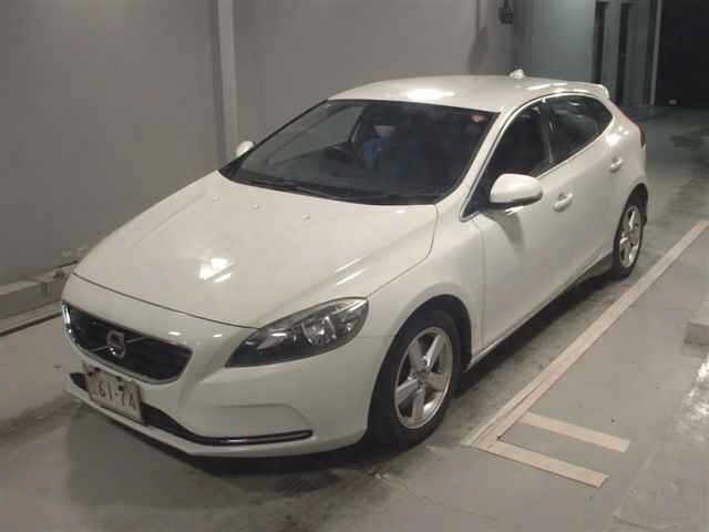 Volvo V40 2015 7262836-4