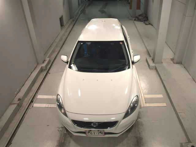 Volvo V40 2015 7262836-6