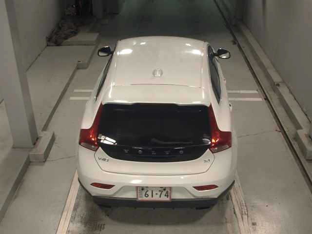 Volvo V40 2015 7262836-7