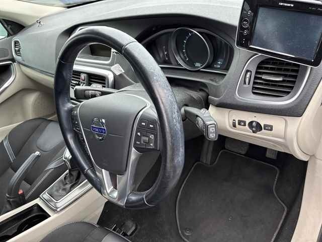Volvo V40 2013 7262853-3