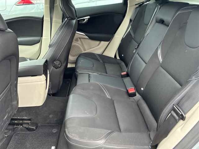 Volvo V40 2013 7262853-8