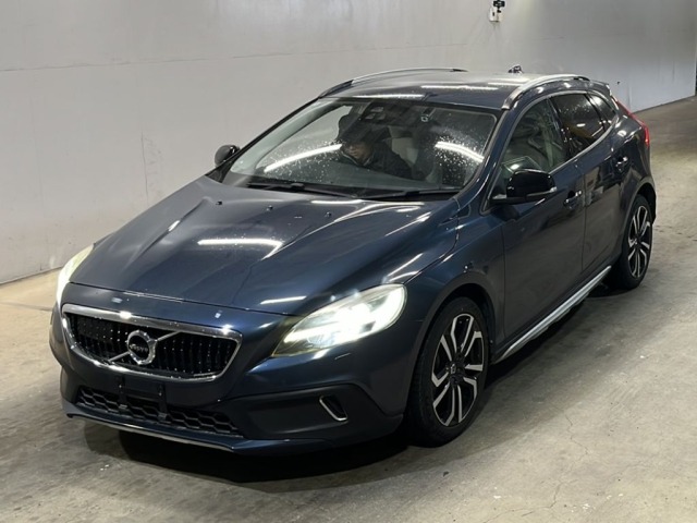 Volvo V40 2016 7262874-0