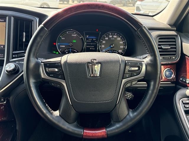Toyota CROWN MAJESTA 2017 7282469-18
