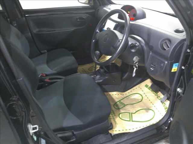 Daihatsu ESSE 2009 7290802-4