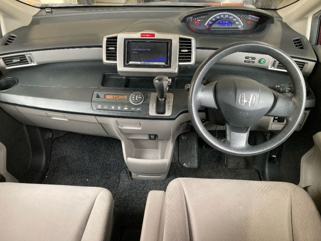Honda FREED 2011 7288502-3