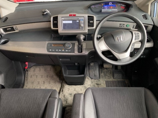Honda FREED 2013 7288557-3