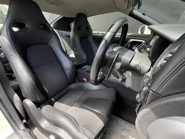 Nissan GT-R 2008 7277285-5