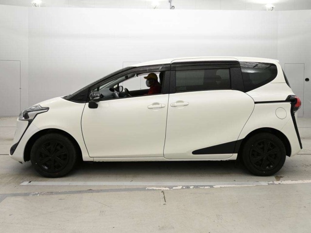 Toyota SIENTA 2021 7274795-4