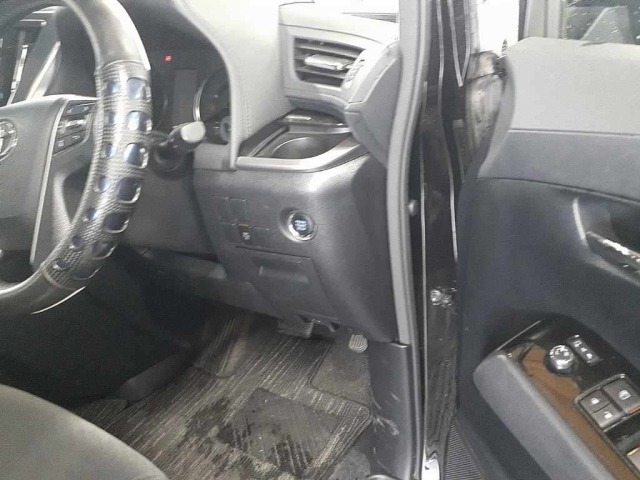 Toyota VELLFIRE 2015 7274996-9