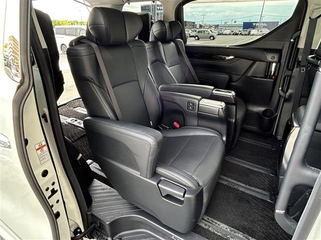 Toyota VELLFIRE 2018 7276006-11