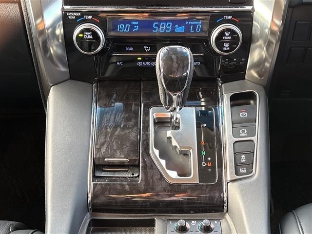 Toyota VELLFIRE 2019 7276030-3
