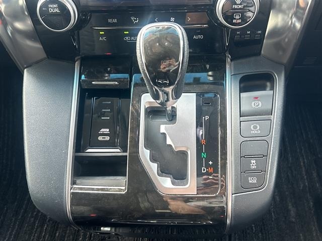 Toyota VELLFIRE 2017 7276123-12
