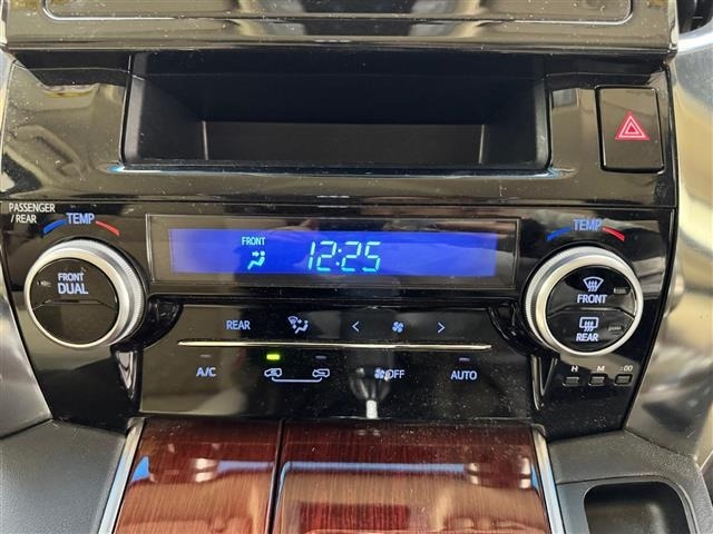 Toyota VELLFIRE 2015 7276165-1
