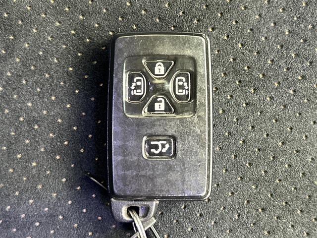 Toyota VELLFIRE 2012 7276196-9