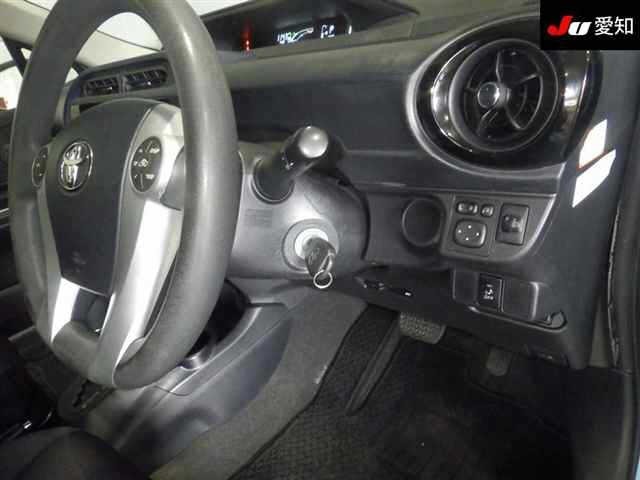 Toyota AQUA 2015 7297684-5