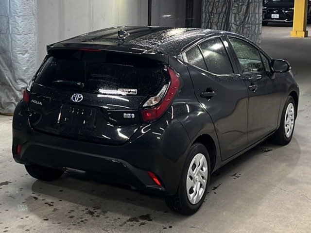 Toyota AQUA 2022 7297740-5