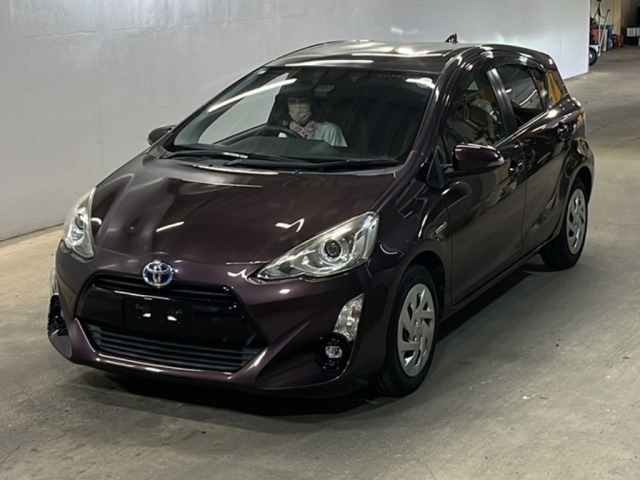 Toyota AQUA 2017 7297746-0
