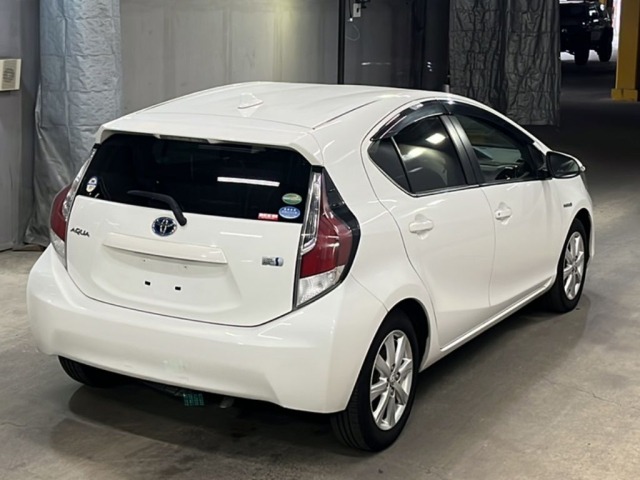 Toyota AQUA 2015 7297753-5