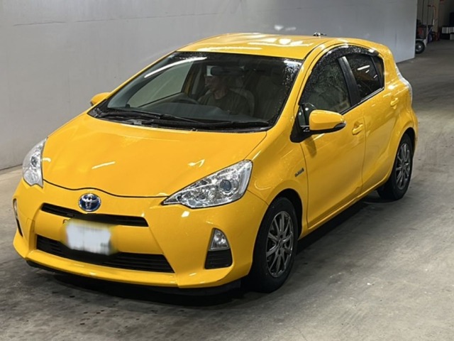 Toyota AQUA 2013 7297755-0