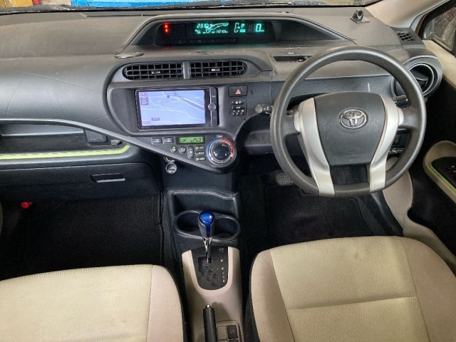 Toyota AQUA 2013 7297755-3