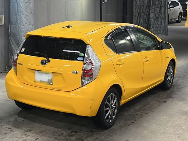 Toyota AQUA 2013 7297755-5