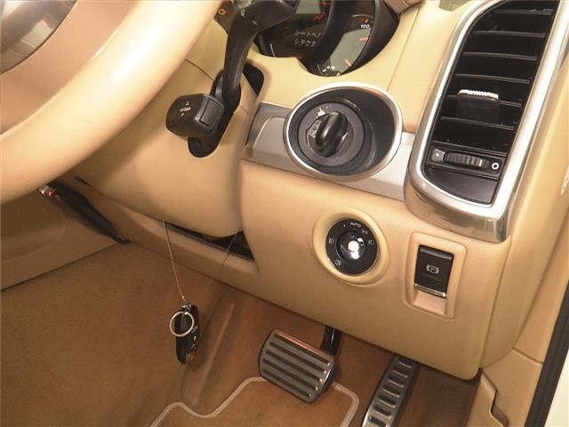 Porsche CAYENNE 2011 7295310-8