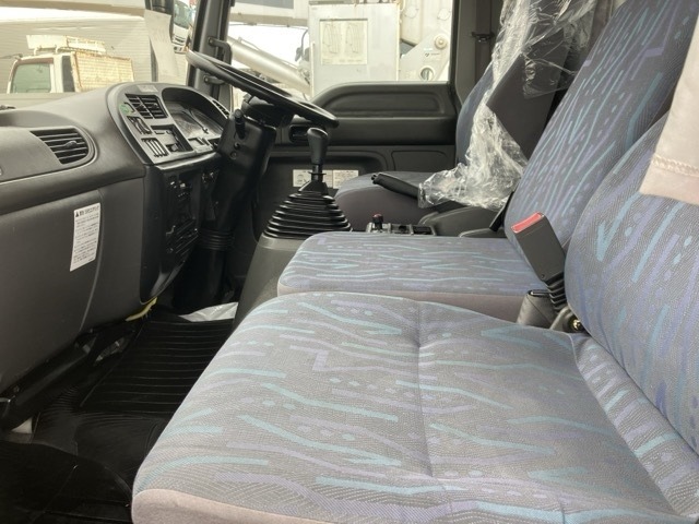 Isuzu FORWARD 2004 7296517-5