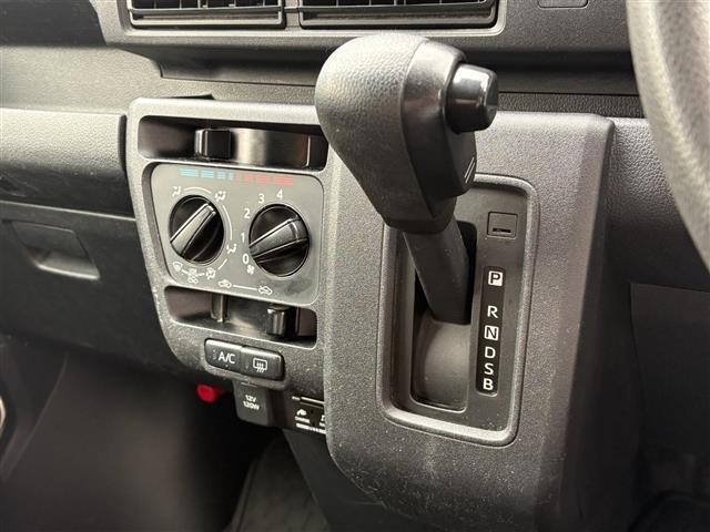 Daihatsu HIJET VAN 2022 7291454-19