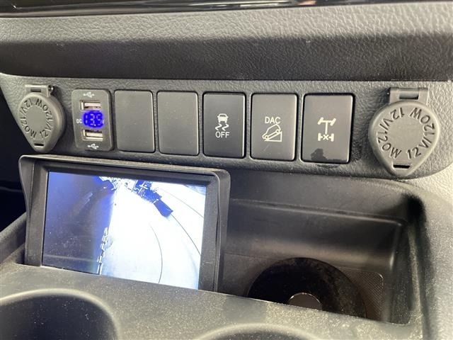 Toyota HILUX 2018 7297937-23